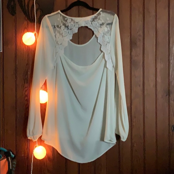 Ivory blouse - Picture 2 of 2